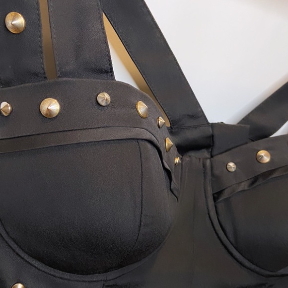 Crop top - Picture 2 of 5